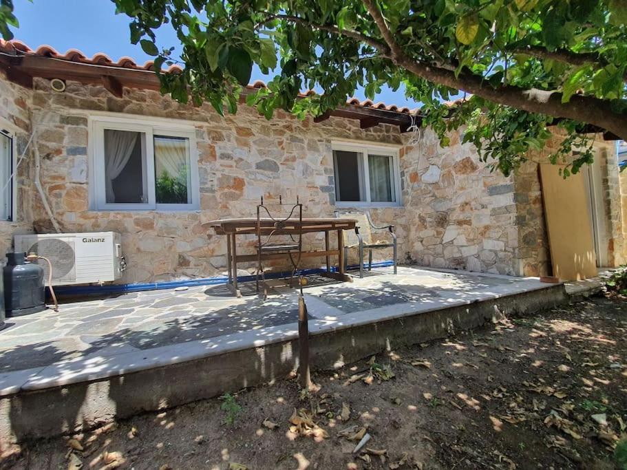 Apartamento Confortable House In Nature Fofola Exterior foto